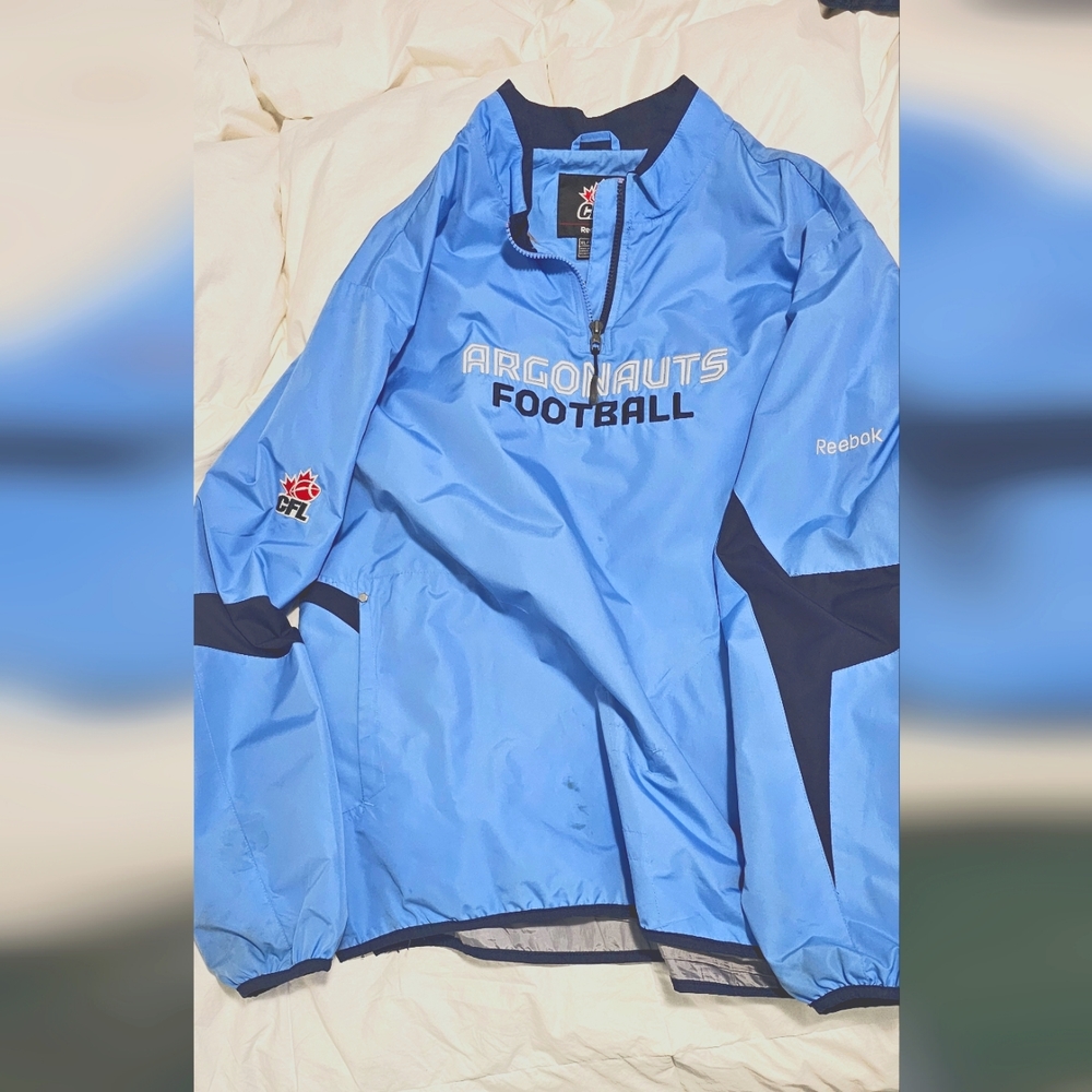 Argos windbreaker